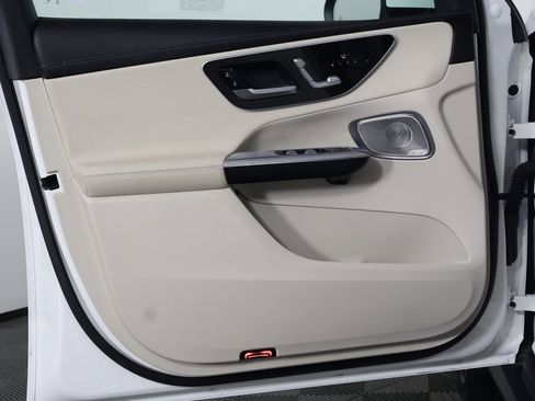 Certified 2024 Mercedes-Benz GLC 300 4MATIC image 12