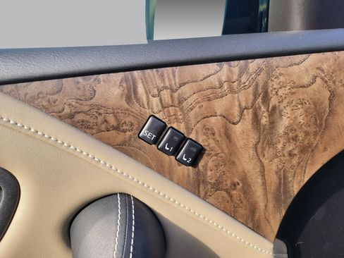 Used 2021 INFINITI QX80 Premium Select w/ Cargo Package image 16