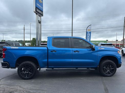 Used 2024 Chevrolet Silverado 1500 LT Trail Boss w/ Convenience Package II AWD/4WD image 6