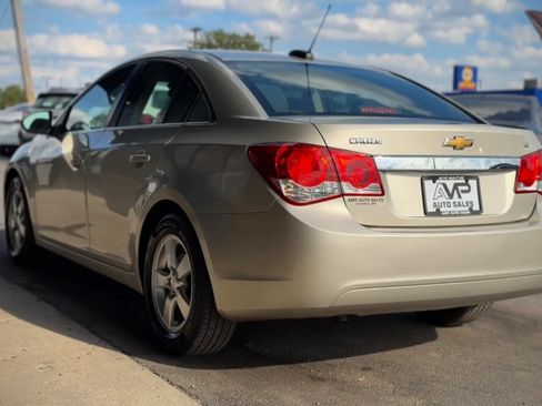 Used 2016 Chevrolet Cruze LT FWD image 4