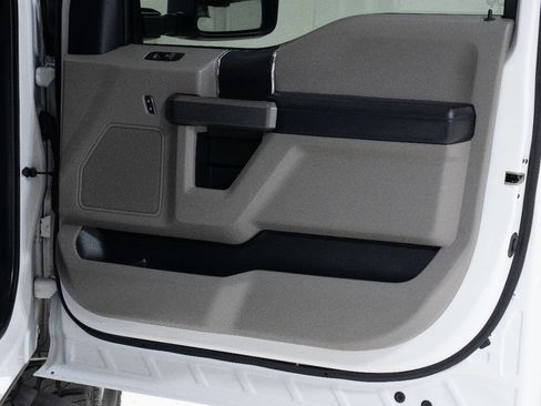 Used 2020 Ford F250 XLT image 26