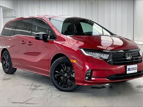 Certified 2024 Honda Odyssey Sport image 35