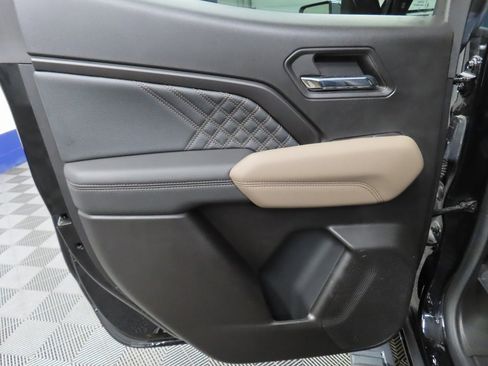 Used 2023 GMC Canyon Denali image 64