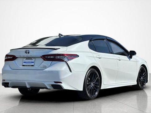Used 2022 Toyota Camry XSE image 5