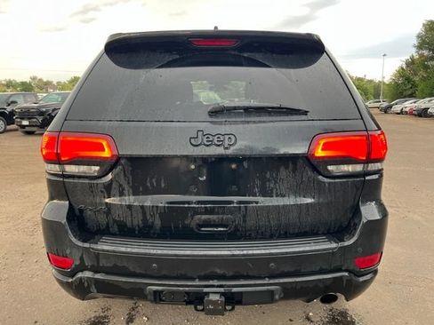 Used 2021 Jeep Grand Cherokee Laredo X AWD/4WD image 5