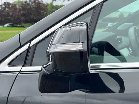 Certified 2024 Cadillac XT5 Premium Luxury AWD/4WD image 40