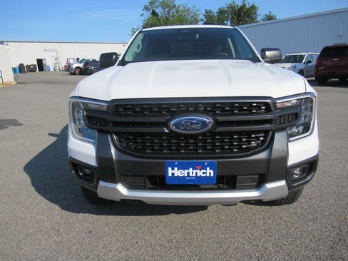 Used 2025 Ford Ranger XLT w/ Equipment Group 301A High AWD/4WD image 2