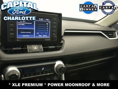Used 2022 Toyota RAV4 XLE Premium image 15