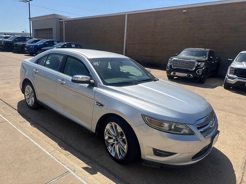 Used 2011 Ford Taurus Limited FWD image 3