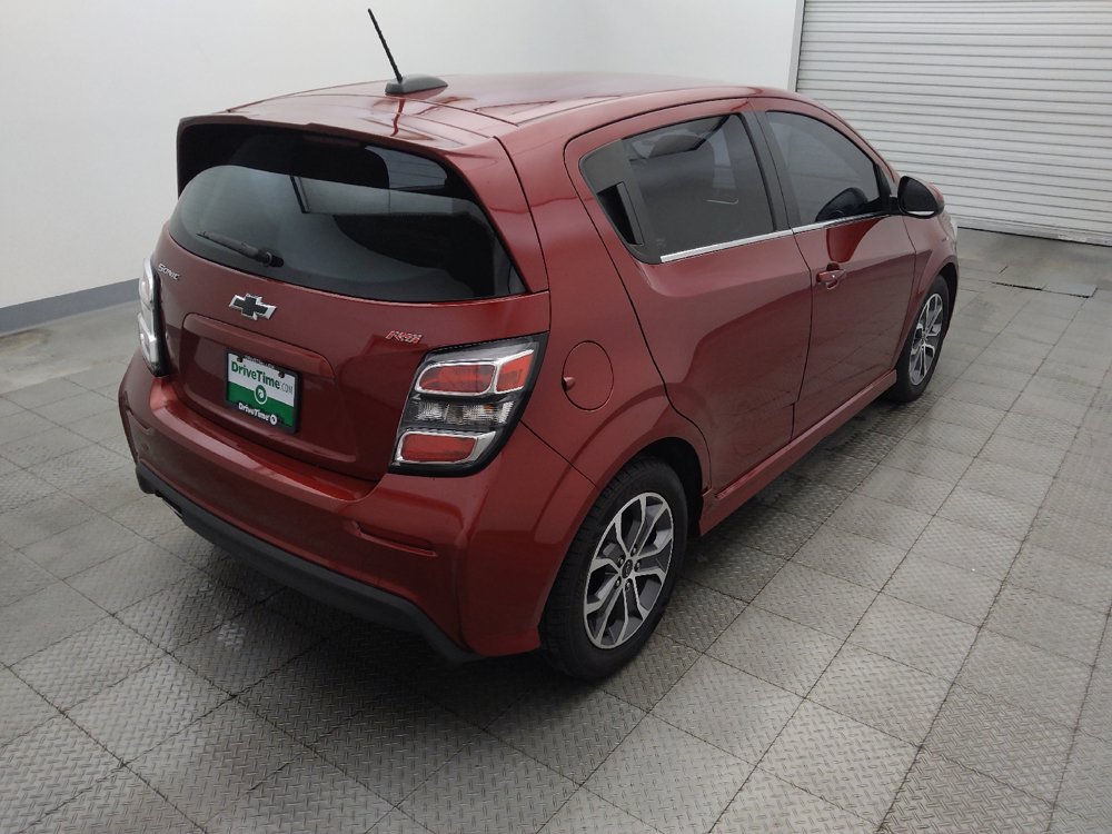 Used 2020 Chevrolet Sonic LT w/ Convenience Package FWD image 9