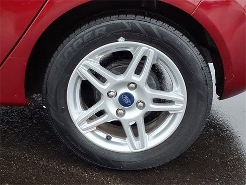 Used 2017 Ford Fiesta SE image 10