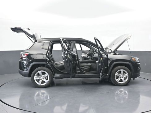 Used 2024 Jeep Compass Latitude image 68