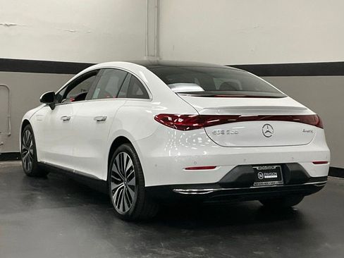 Used 2024 Mercedes-Benz EQE 500 4MATIC Sedan image 10