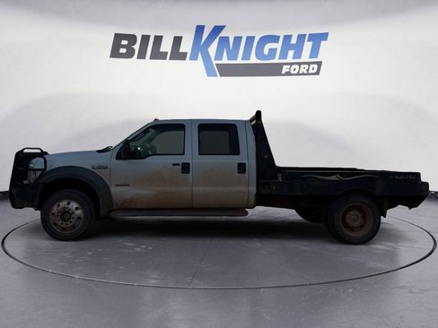 Used 2005 Ford F450 XLT image 2