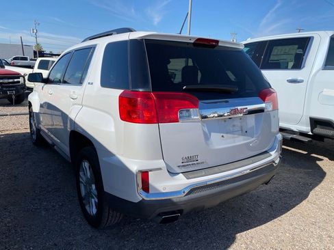Used 2017 GMC Terrain SLE w/ Technology Package FWD image 3