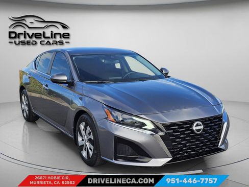 Used 2023 Nissan Altima 2.5 S FWD image 11
