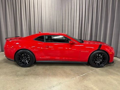 Used 2013 Chevrolet Camaro ZL1 RWD image 4