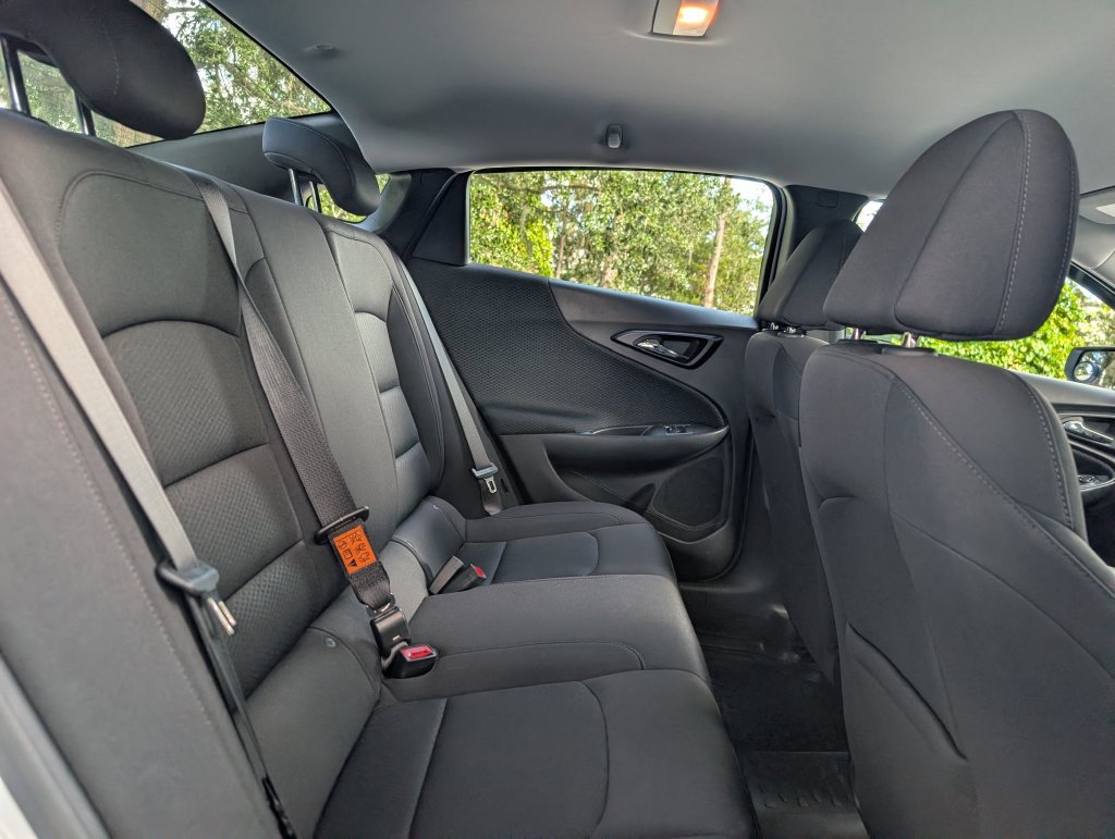 Used 2023 Chevrolet Malibu LS FWD image 19