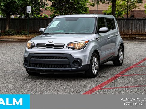 Used 2017 Kia Soul FWD image 4