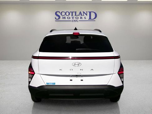 Used 2025 Hyundai Kona SEL image 7