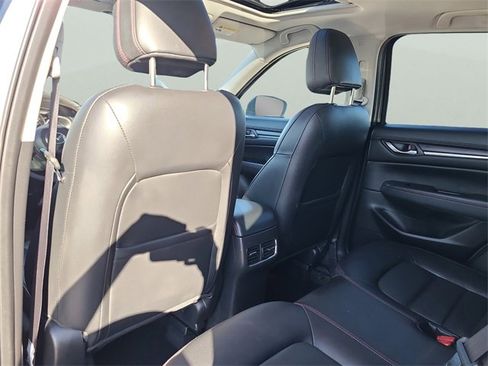 Used 2023 MAZDA CX-5 Carbon Edition image 15