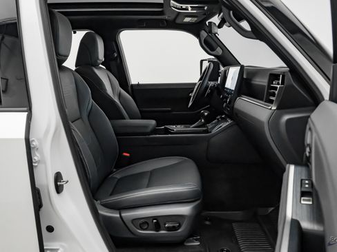 Used 2025 Lexus GX 550 image 47