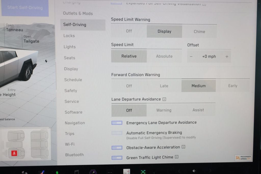 Used 2024 Tesla Cybertruck Cyberbeast AWD/4WD image 18