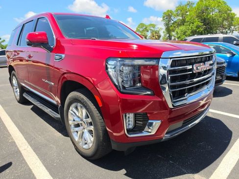 Used 2023 GMC Yukon SLT w/ SLT Premium Package RWD image 2