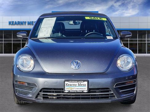Used 2018 Volkswagen Beetle 2.0T S image 2