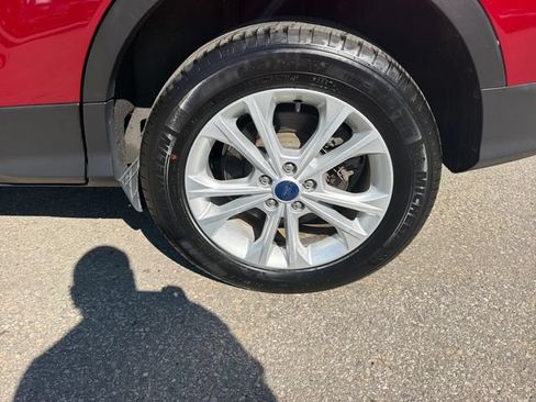 Used 2017 Ford Escape SE AWD/4WD image 31