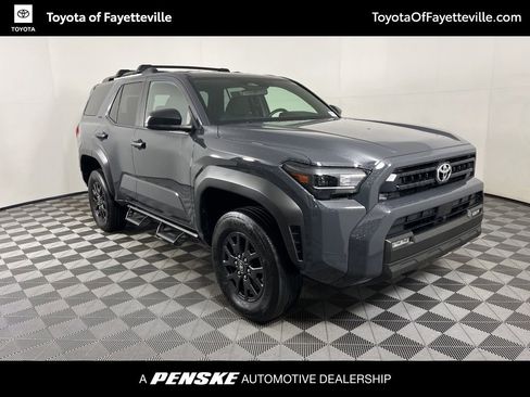 Used 2025 Toyota 4Runner SR5 AWD/4WD image 6
