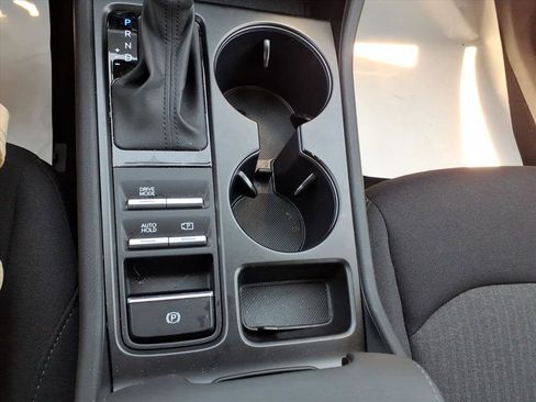 Used 2025 Hyundai Sonata SE FWD image 24
