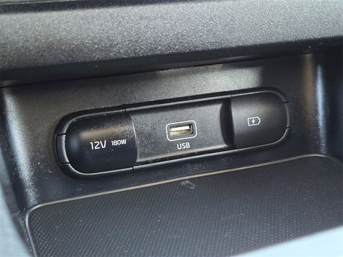 Certified 2024 Kia Forte LXS image 22