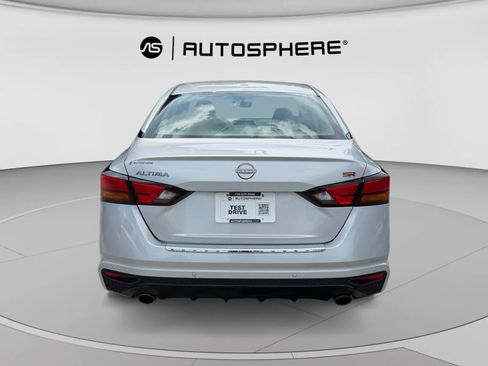 Used 2023 Nissan Altima 2.5 SR FWD image 8