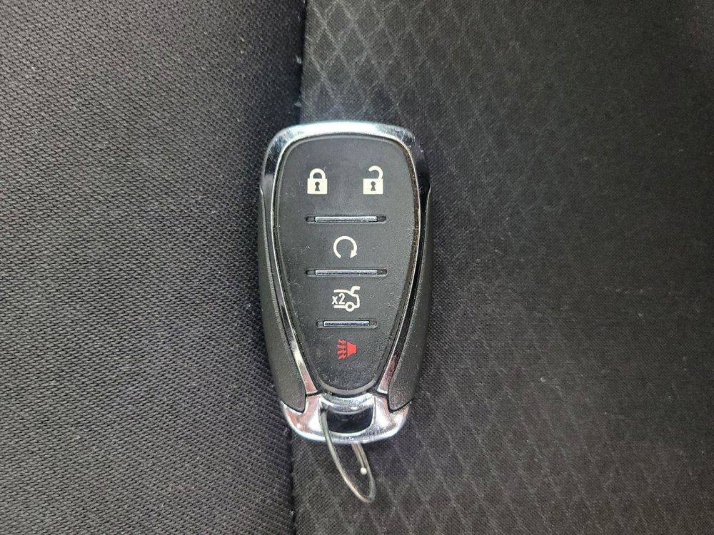 Used 2025 Chevrolet Malibu LS FWD image 32
