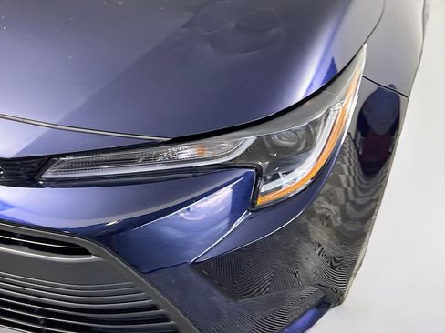 Used 2024 Toyota Corolla LE FWD image 12