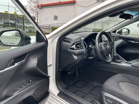 Certified 2021 Toyota Camry LE image 9