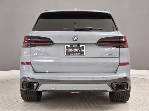 New 2026 BMW X5 sDrive40i w/ M Sport Package RWD image 10