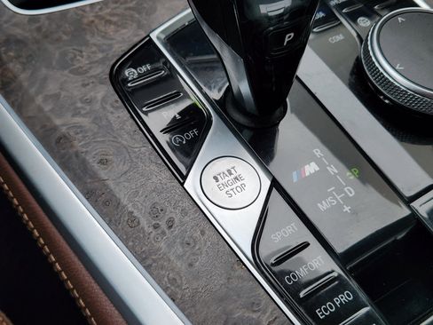 Used 2020 BMW X5 M50i w/ Premium Package image 20