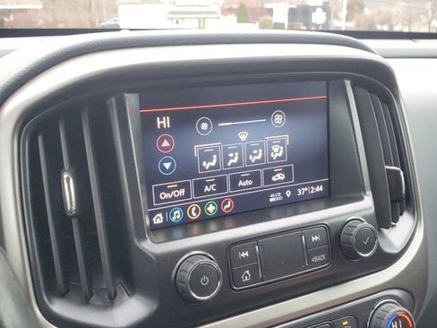 Used 2022 Chevrolet Colorado Z71 image 33