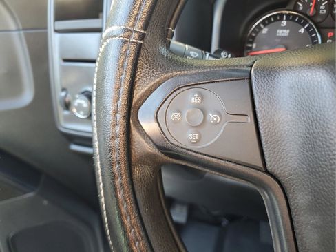 Used 2018 Chevrolet Silverado 1500 Custom w/ Custom Value Package image 10