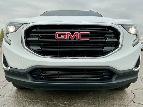 Used 2019 GMC Terrain SLE w/ Driver Convenience Package image 9