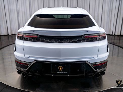 Used 2025 Lamborghini Urus SE image 12