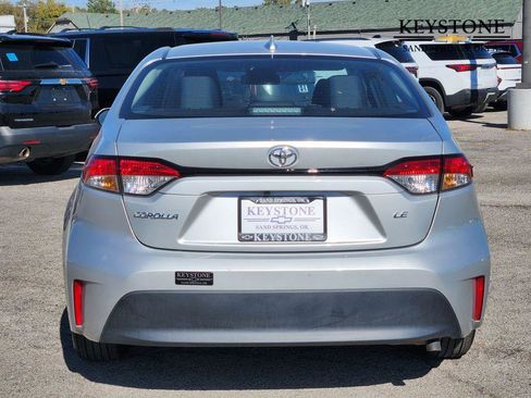 Used 2025 Toyota Corolla LE image 6