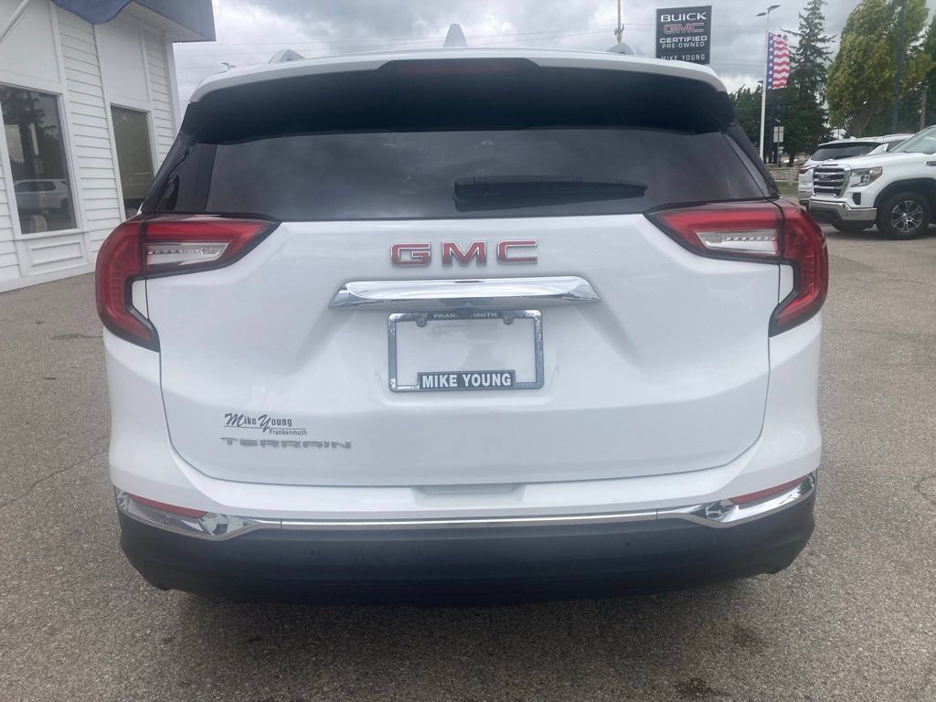 Certified 2023 GMC Terrain SLT w/ Infotainment Package II FWD image 6