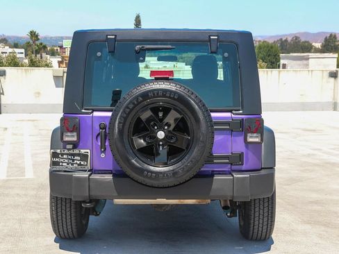 Used 2018 Jeep Wrangler Unlimited Sport AWD/4WD image 5