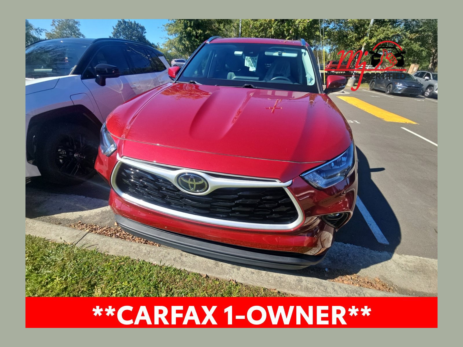 Used 2020 Toyota Highlander XLE AWD/4WD image 1