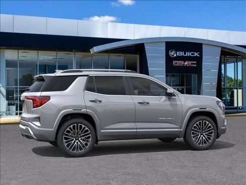 New 2026 GMC Terrain Denali w/ LPO, Floor Liner Package image 5