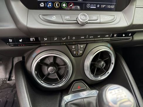 Certified 2023 Chevrolet Camaro LT w/ Technology Package image 20