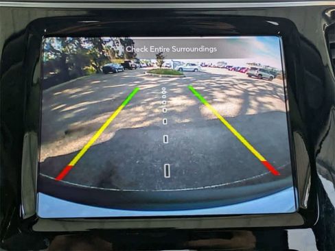 Used 2019 Jeep Cherokee Limited image 26